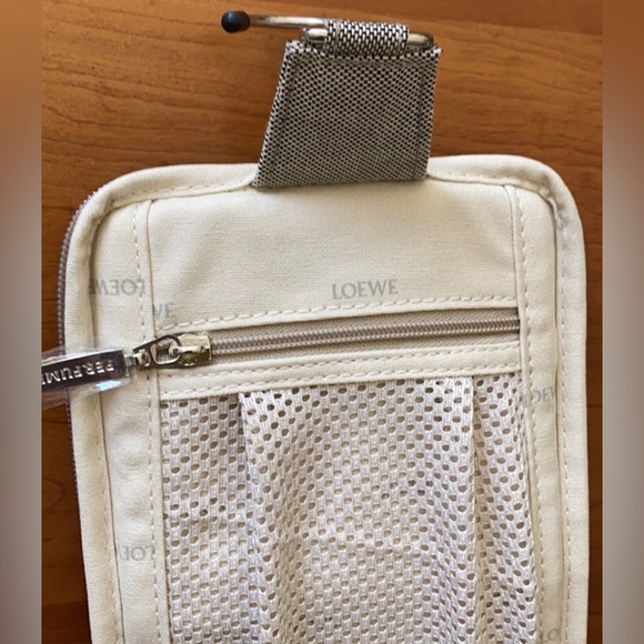 Loewe Travel toiletries/cosmetic bag new - Picture 6 of 10